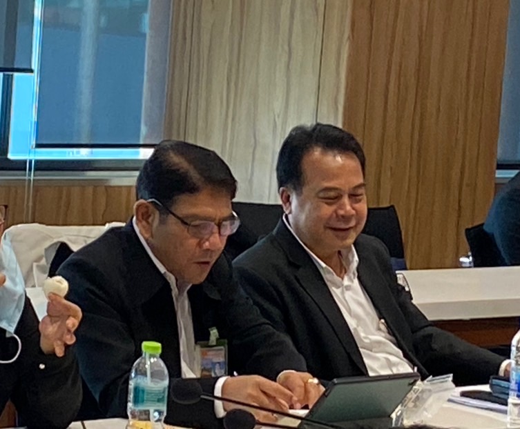 title - ส.ป.ก. ร่วมติดตามและรับฟังการประชุมสภาผู้แทนราษฎร วันที่ 2